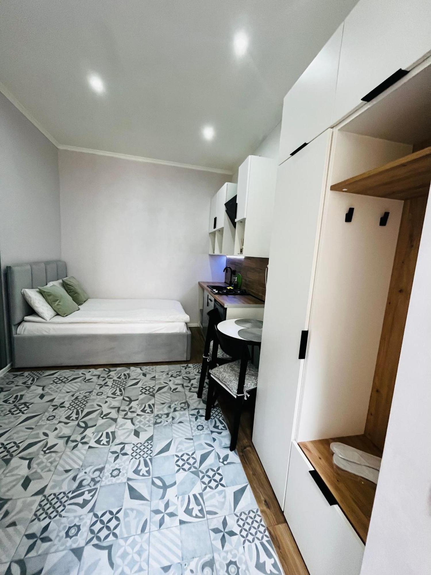 Iren Forum Apartment Lviv Luaran gambar